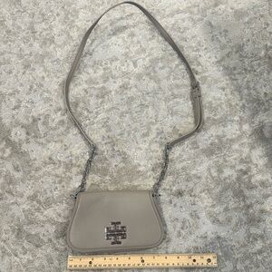 Great condition-Tory Burch cross body bag